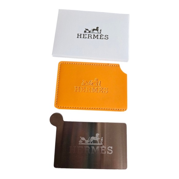 Hermes Orange Embossed Travel Pocket Mirror Card Holder - Picture 4 of 5